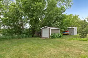 23455 135th St, Hanska, MN 56041 - Photo 8