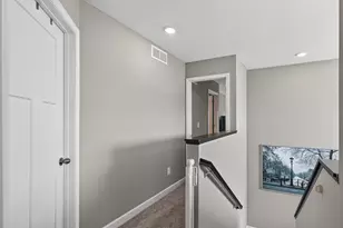 1852 Tyrone Dr, Shakopee, MN 55379 - Photo 18