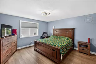 1885 Lusitano St, Shakopee, MN 55379 - Photo 14