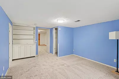 981 Oriole Drive, Apple Valley, MN 55124 - Photo 8