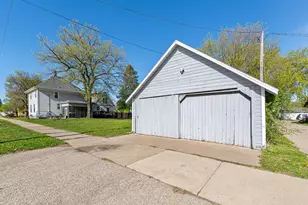 727 2nd St NW, Faribault, MN 55021 - Photo 10