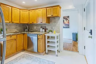 918 Goodrich Ave, Saint Paul, MN 55105 - Photo 14