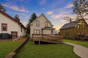 902 Dodd Rd, West Saint Paul, MN 55118 - Photo 2