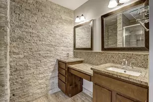 8778 Hawthorne Dr, Eden Prairie, MN 55347 - Photo 10