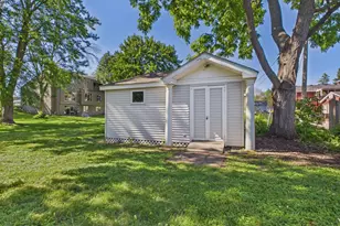 224 W 78th St, Chanhassen, MN 55317 - Photo 14