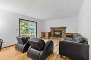 10298 Mooer Ln, Eden Prairie, MN 55347 - Photo 12