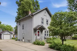 1225 3rd St N, Fargo, ND 58102 - Photo 2