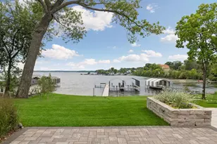 1397 Orono Ln, Wayzata, MN 55391 - Photo 4