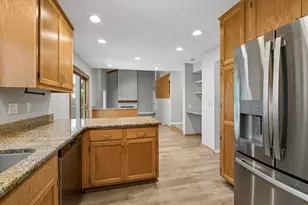 8440 Bayridge Ln, Bloomington, MN 55438 - Photo 18