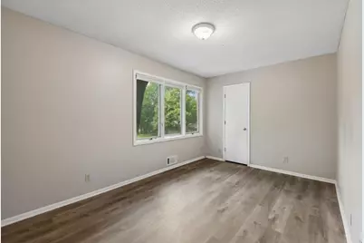 8440 Bayridge Lane, Bloomington, MN 55438 - Photo 34