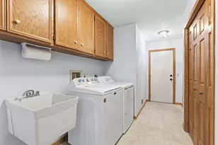 455 High Point Curve S, Maplewood, MN 55119 - Photo 18