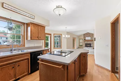 455 High Point Curve S, Maplewood, MN 55119 - Photo 8