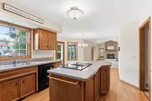 455 High Point Curve S, Maplewood, MN 55119 - Photo 8