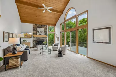 6699 Mulberry Circle E, Chanhassen, MN 55317 - Photo 20