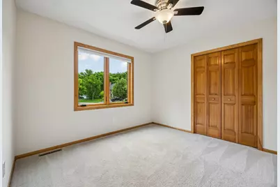 6699 Mulberry Circle E, Chanhassen, MN 55317 - Photo 50