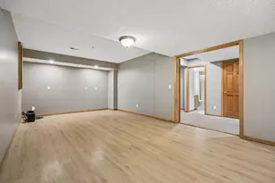 6699 Mulberry Cir E, Chanhassen, MN 55317 - Photo 62