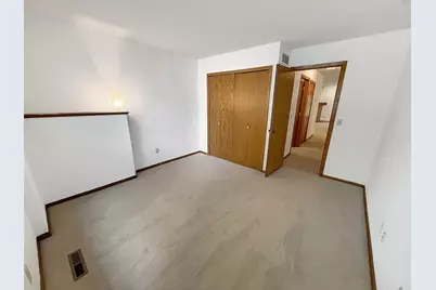 18516 Creeks Bend Drive, Minnetonka, MN 55345 - Photo 14