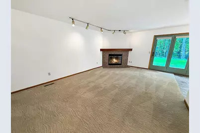 18516 Creeks Bend Drive, Minnetonka, MN 55345 - Photo 10