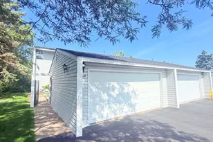 2224 Tower Ct, Woodbury, MN 55125 - Photo 22