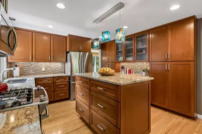 2516 Monterey Avenue S, Saint Louis Park, MN 55416 - Photo 6