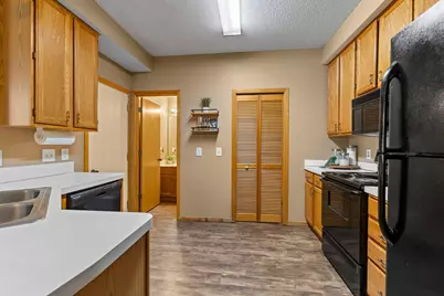 15345 Greenhaven Lane #111, Burnsville, MN 55306 - Photo 14