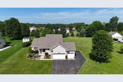 17330 Bataan Street NE, Ham Lake, MN 55304 - Photo 2