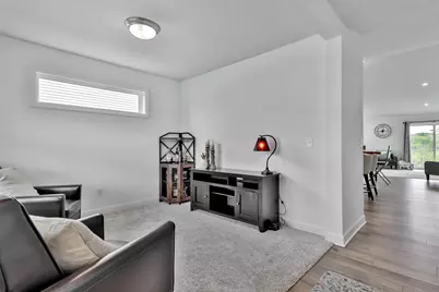 10813 Hinton Avenue S, Cottage Grove, MN 55016 - Photo 6