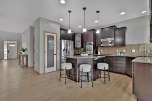 15376 Plumstone Dr, Eden Prairie, MN 55347 - Photo 10