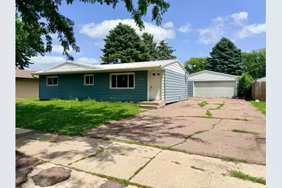 1738 Skyline Drive, Worthington, MN 56187 - Photo 1