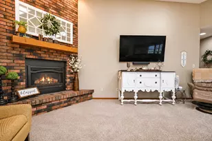 826 4th Ave NE, Waseca, MN 56093 - Photo 6
