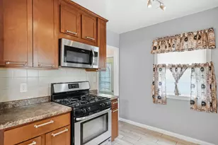 1285 Galtier St, Saint Paul, MN 55117 - Photo 4