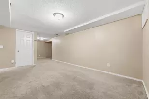 1285 Galtier St, Saint Paul, MN 55117 - Photo 18