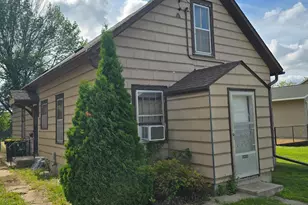 18303 Sperl Ave, New Ulm, MN 56073 - Photo 2
