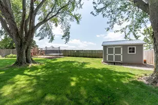 211 Holly Ln, Janesville, MN 56048 - Photo 8