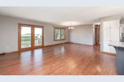 211 Holly Lane, Janesville, MN 56048 - Photo 14