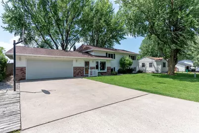 211 Holly Lane, Janesville, MN 56048 - Photo 4