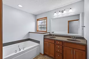 10013 Iris Ln, Eden Prairie, MN 55347 - Photo 22