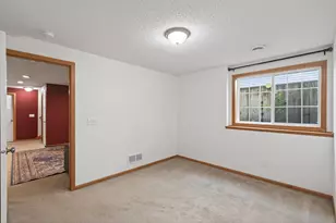 10013 Iris Ln, Eden Prairie, MN 55347 - Photo 30
