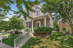 10013 Iris Ln, Eden Prairie, MN 55347 - Photo 2