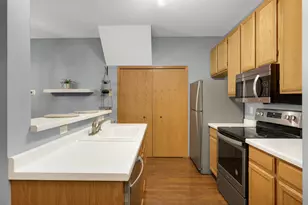 13533 Carmody Dr, Eden Prairie, MN 55344 - Photo 10