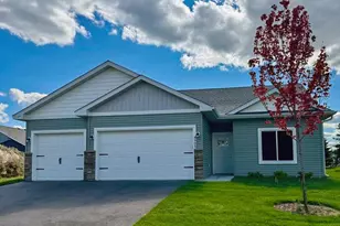 4905 Evergreen Dr N, Hugo, MN 55038 - Photo 2