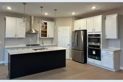 5184 Long Pointe Bay, Woodbury, MN 55129 - Photo 2