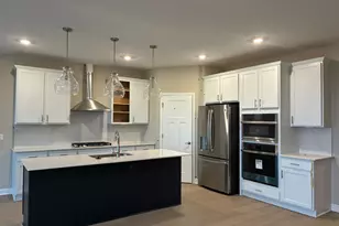 5184 Long Pointe Bay, Woodbury, MN 55129 - Photo 2