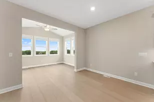 5184 Long Pointe Bay, Woodbury, MN 55129 - Photo 8