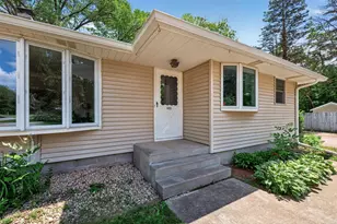 9170 Jamaca Ct N, Lake Elmo, MN 55042 - Photo 2