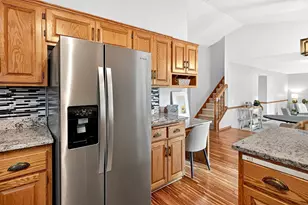 570 Dorland Rd S, Maplewood, MN 55119 - Photo 6