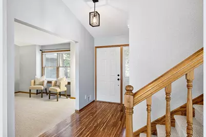 570 Dorland Road S, Maplewood, MN 55119 - Photo 10