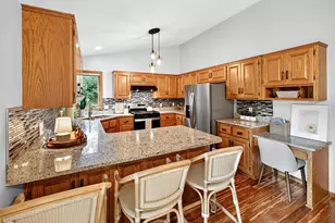570 Dorland Rd S, Maplewood, MN 55119 - Photo 6