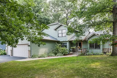 570 Dorland Road S, Maplewood, MN 55119 - Photo 1