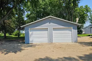 131 E Dineen St, Sanborn, MN 56083 - Photo 24